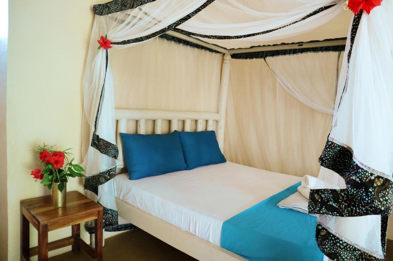 نونغوي Darwesh Nyumba Lodge المظهر الخارجي الصورة