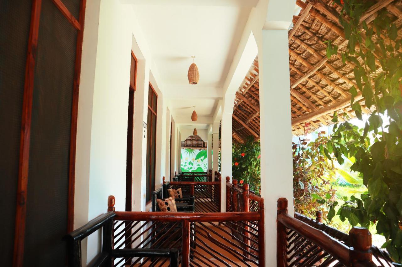 نونغوي Darwesh Nyumba Lodge المظهر الخارجي الصورة