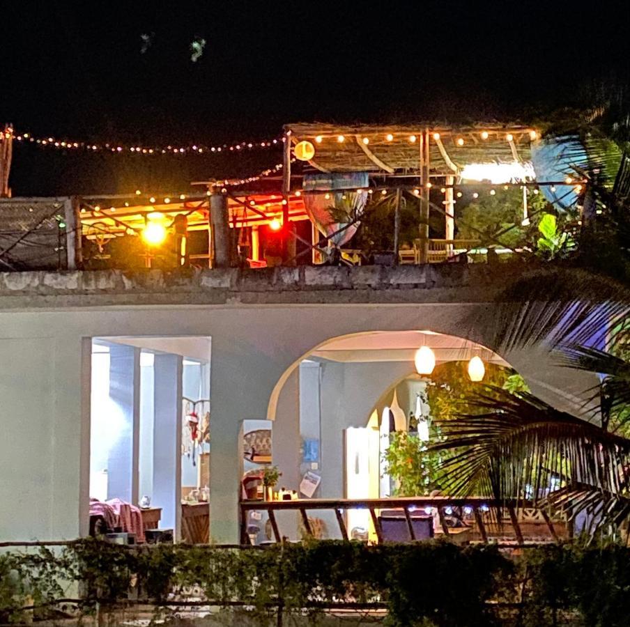 نونغوي Darwesh Nyumba Lodge المظهر الخارجي الصورة